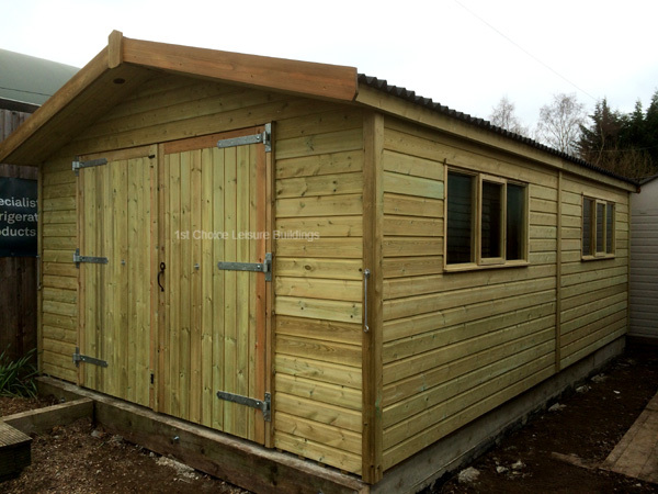 A Platinum Basingstoke 20x12 Wooden garage