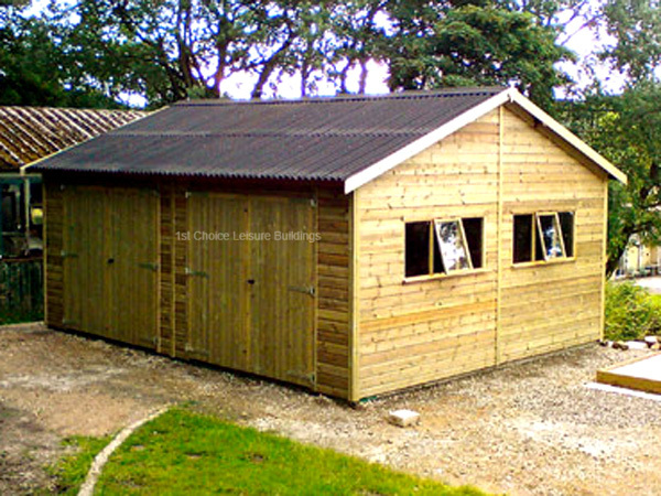 A Platinum Basingstoke double long ridgeWooden garage