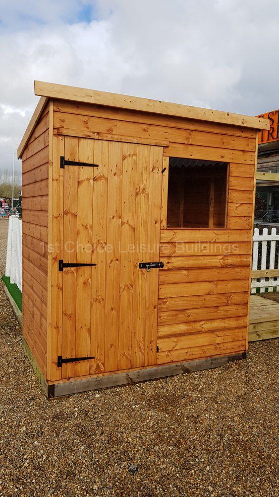 1st Choice Diamond Donnington Budget Wooden Shed - Assembled Free8