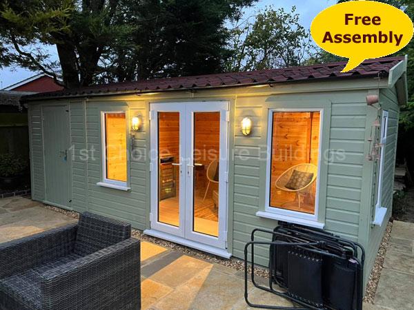 Summer House Paint Schemes to Brighten Your Garden | Colour Ideas 5 Image of painted summerhouse