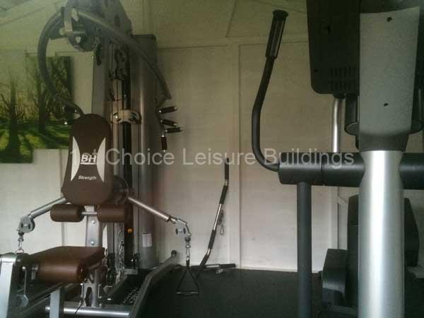 Complete Guide to Garden Gym Sheds 6 Shows image of garden gym equipment