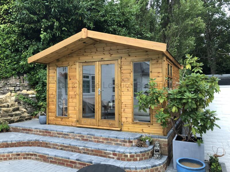 Platinum Highclere summerhouse image