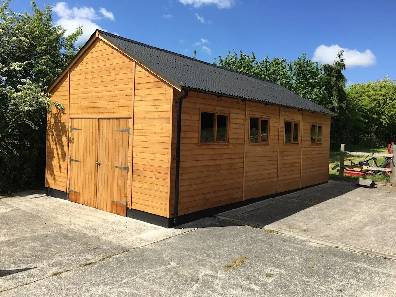 10 Garden Room Suppliers In Surrey (Ranked By Quality &Amp; Lead Time) 20 Custom Timber Buildings — Surrey offering