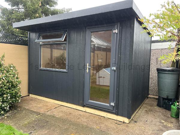 Royal Bletchley Pent Garden Room.